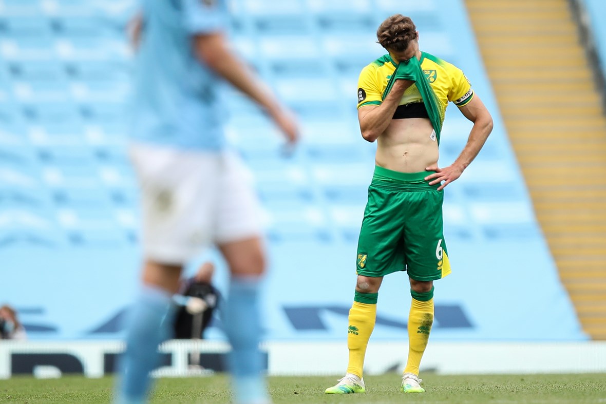 Second Season Syndrome: A Football Myth?