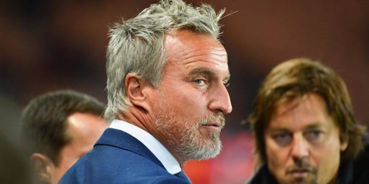 David Ginola speaks of importance of CPR and defibrillators after medical emergency stops Newcastle vs Tottenham