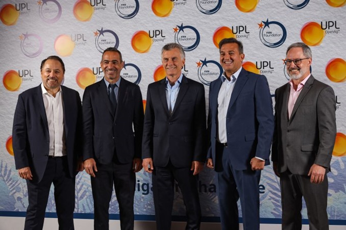 Djorkaeff ‘proud’ to support ground-breaking sustainability initiative