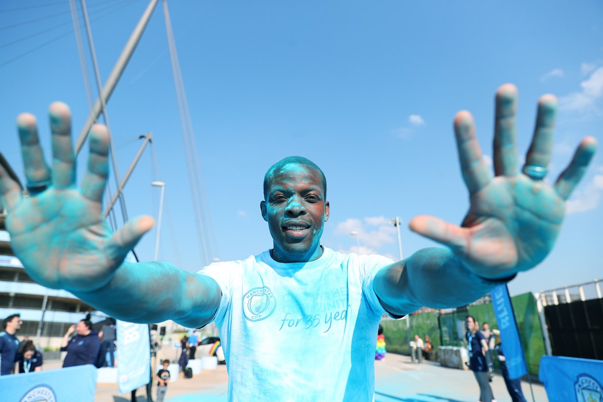 City fans paint the Etihad blue for charity!